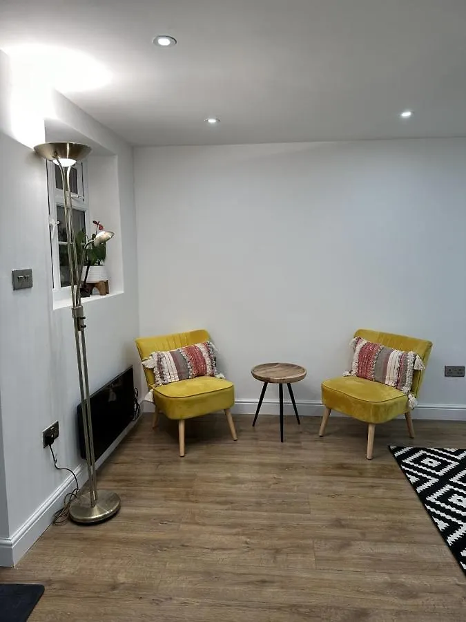 Touchwood Apartment Isleworth United Kingdom