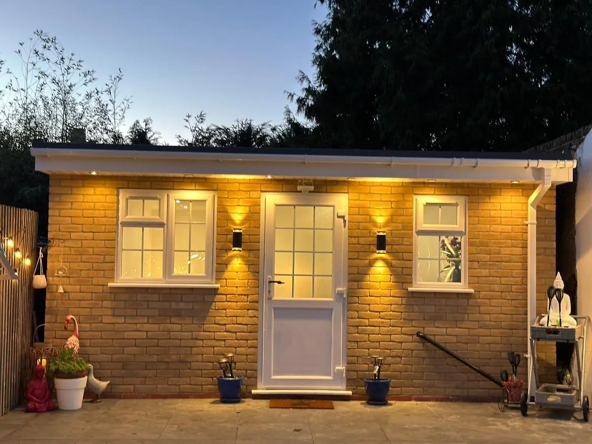 Touchwood Apartment Isleworth