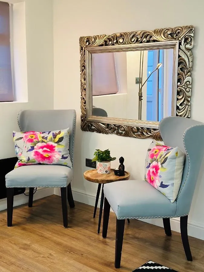 Touchwood Apartment Isleworth